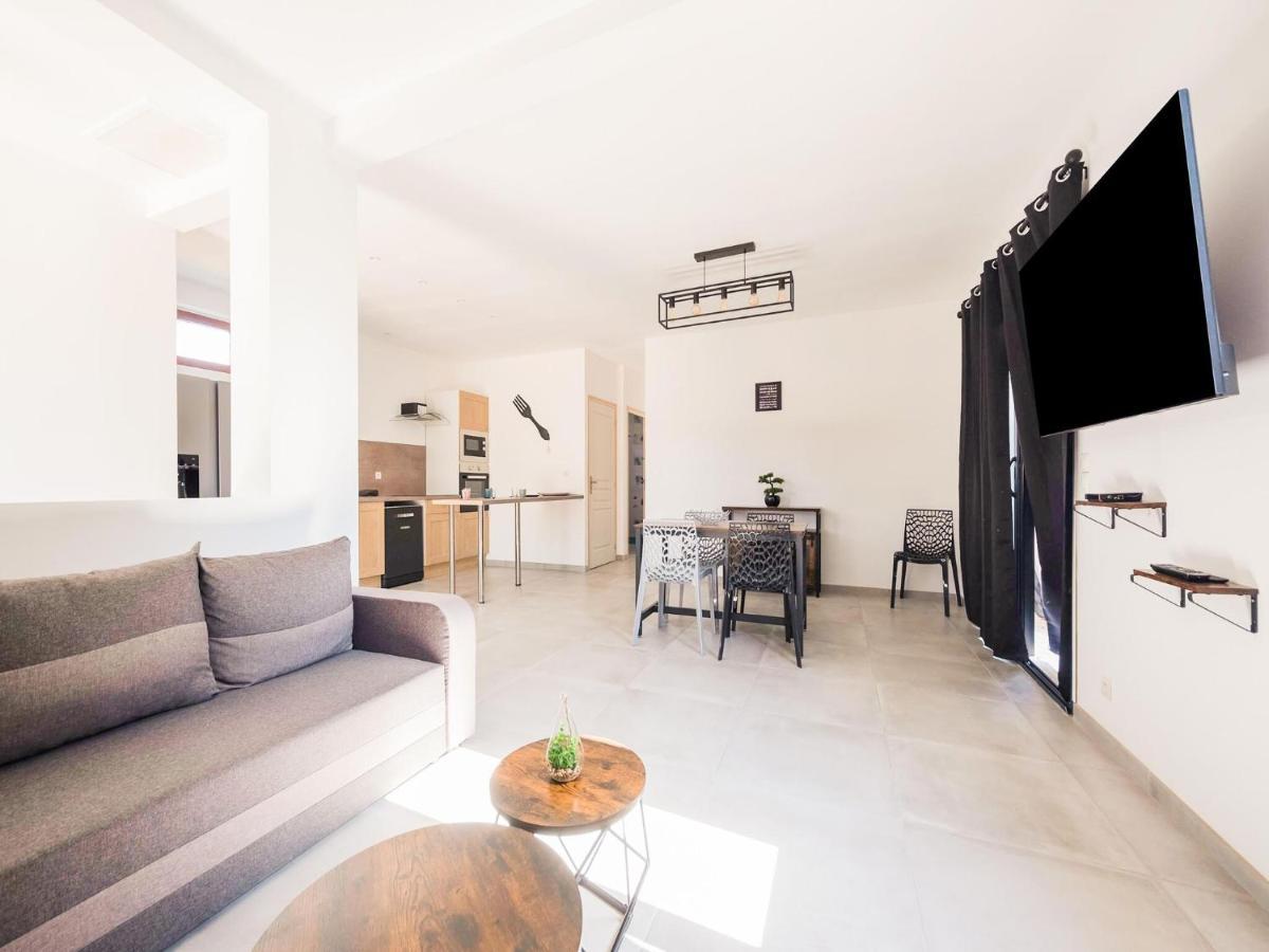 Fully Renovated House Only Few Minutes Walk Away From Ohama Beach فيرفيل سور مير المظهر الخارجي الصورة